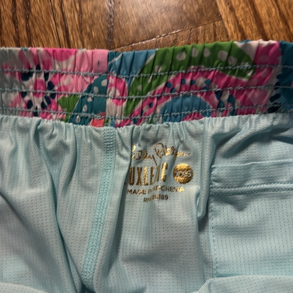 Lilly Pulitzer luxletic ocean Trail short turquoise oasis golden hour XXS NWT - Picture 6 of 8